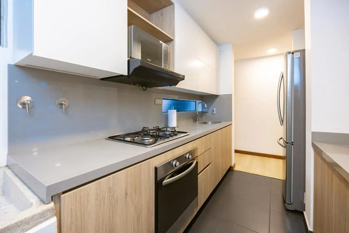 Comodo Y Recien Remodelado Apto De 2 Habitaciones Cerca A Provenza 메딜린