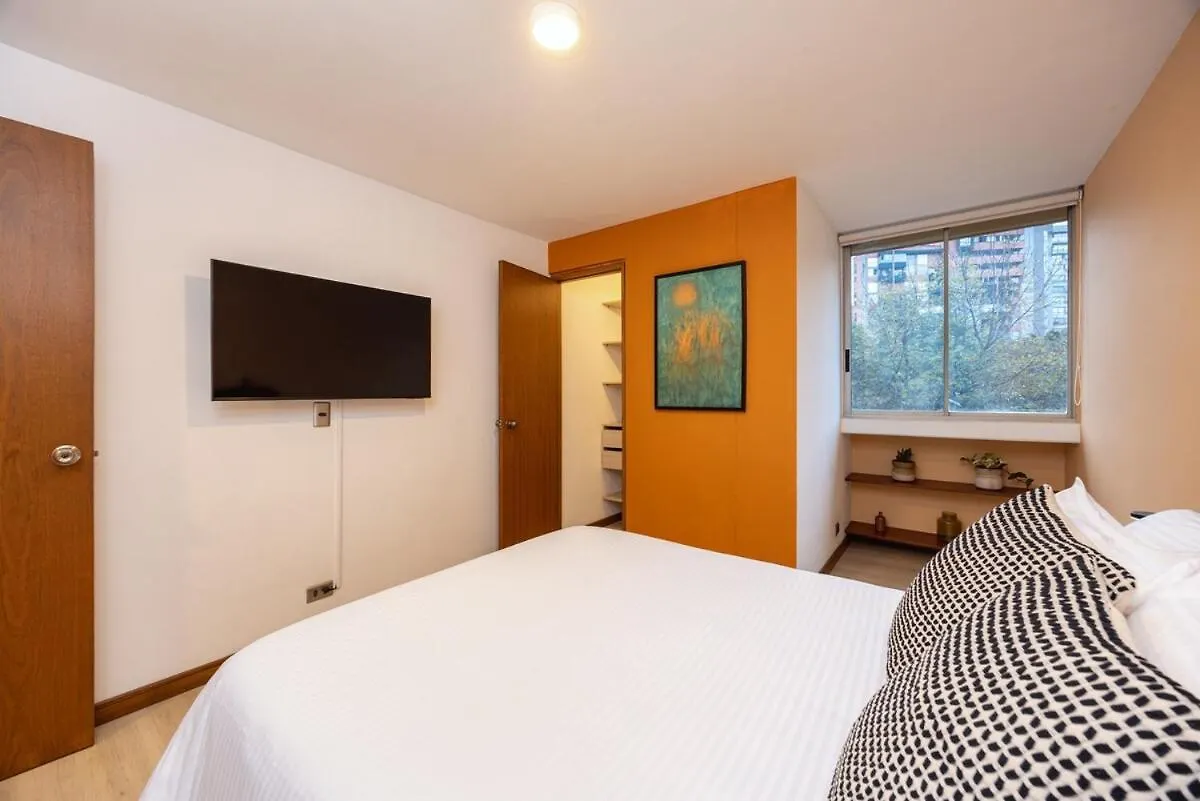 Comodo Y Recien Remodelado Apto De 2 Habitaciones Cerca A Provenza Medellín Appartamento
